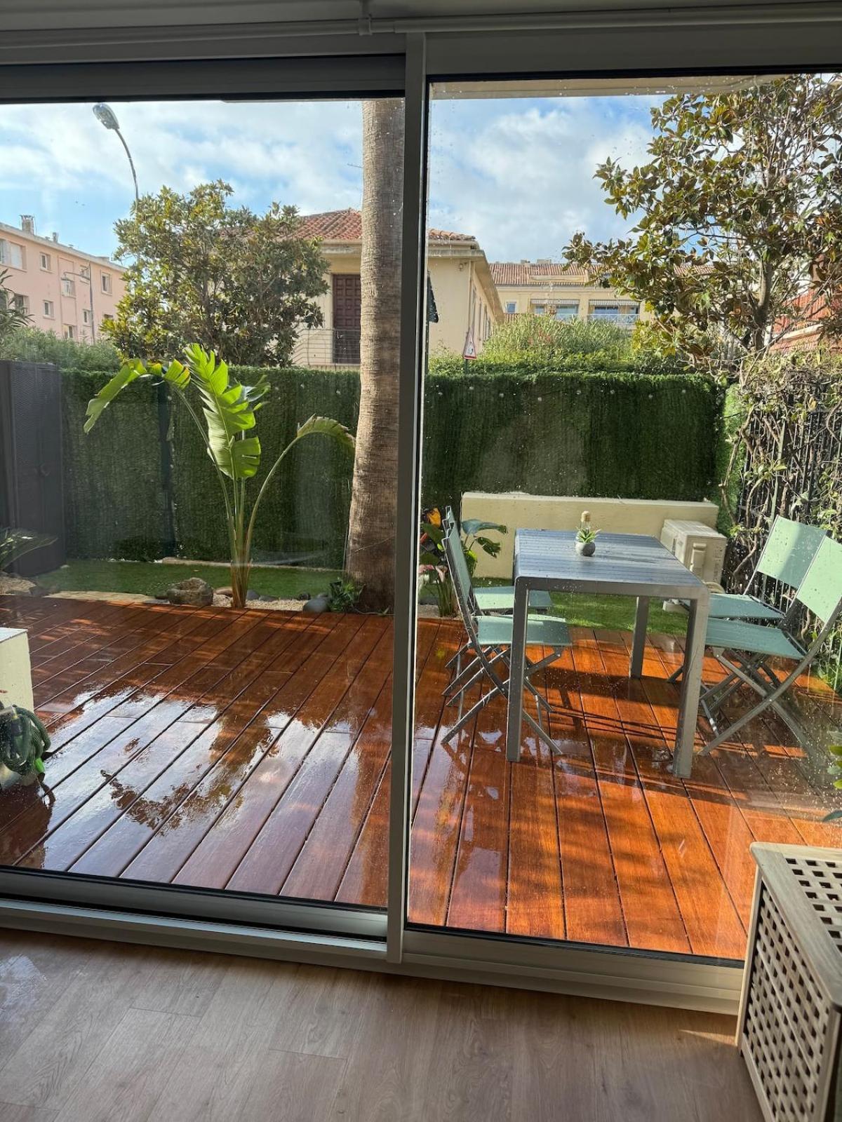 L 'amaryllis Apartment